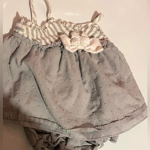 🔥 3/$25 - Gray/white dress with diaper cover